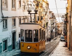 Descubre Grenoble: Alquiler de coches en Francia