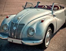 Descubre los mejores coches de alquiler con techo solar panorámico: la opción perfecta para tus viajes