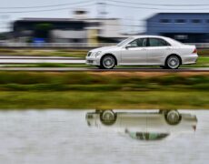 Descubre las ventajas de alquilar furgonetas de pasajeros: coches de alquiler cómodos y económicos